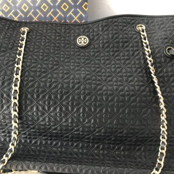 NWOT  Tory Burch Bryant Quilted Slouchy Tote Black ORIGINAL - Picture 7 of 9